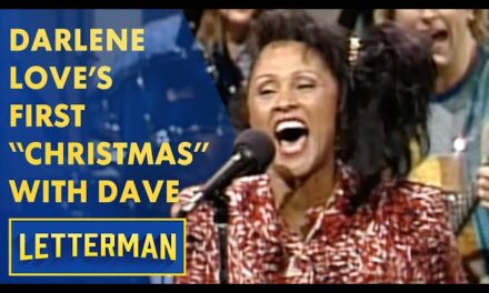 Legendary Singer Darlene Love Performs Classic Christmas Hit on David Letterman’s Talk Show