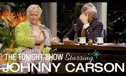 Art Carney Leaves The Tonight Show Starring Johnny Carson in Stitches