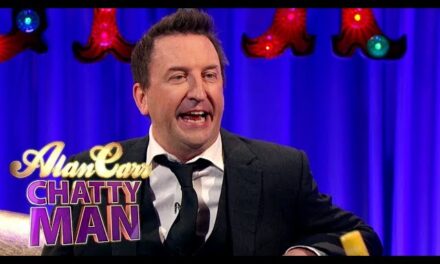 Comedian Lee Mack’s Hilarious Outburst on Alan Carr: Chatty Man
