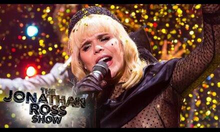 Paloma Faith Stuns with Powerful Performance of ‘Gold’ on The Jonathan Ross Show