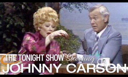 Lucille Ball Surprises Johnny Carson on The Tonight Show with a Special Gift – Classic TV Moment