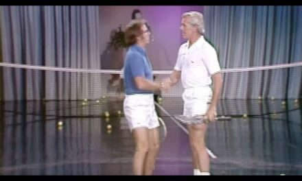 Bobby Riggs Gives Hilarious Tennis Lesson to Johnny Carson on The Tonight Show