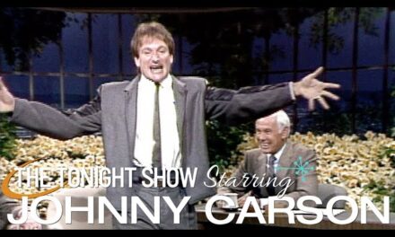 Robin Williams Leaves Johnny Carson and Audience in Stitches on The Tonight Show