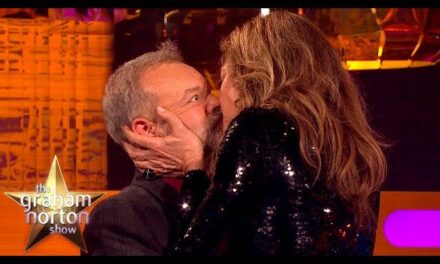 Allison Janney Reveals Hilarious On-Screen Kissing Stories on The Graham Norton Show